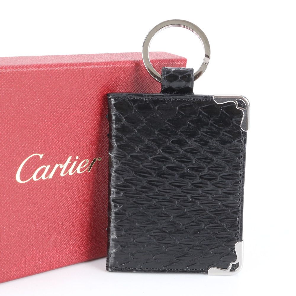 カルティエ パイソン レザー キーホルダー キーリング フォトホルダー 写真入れ チャーム ブラック メンズ レディース RCE CI1-9