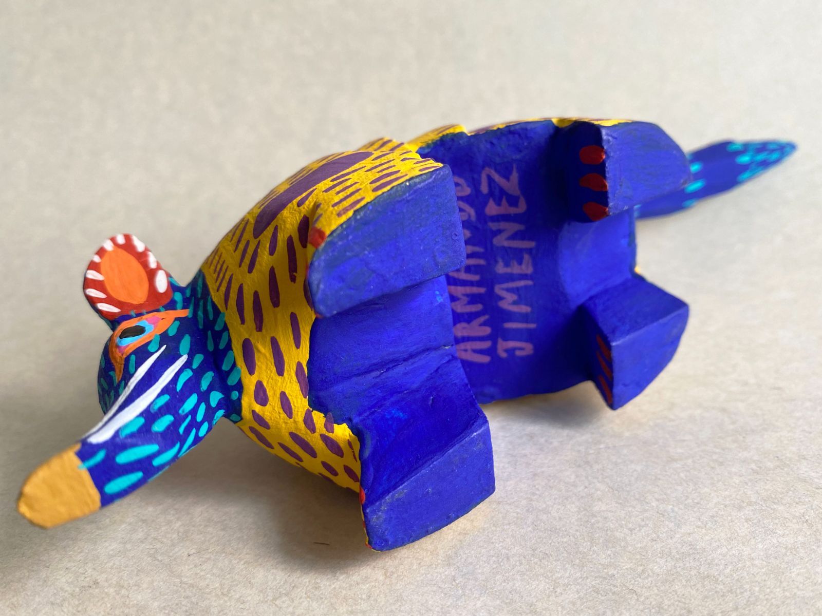 置物　アレブリヘス　アルブリへ　アルマジロ　メキシコ　工芸品 メキシコ雑貨 アレブリヘス アレブリヘ アリクイ アルマジロの