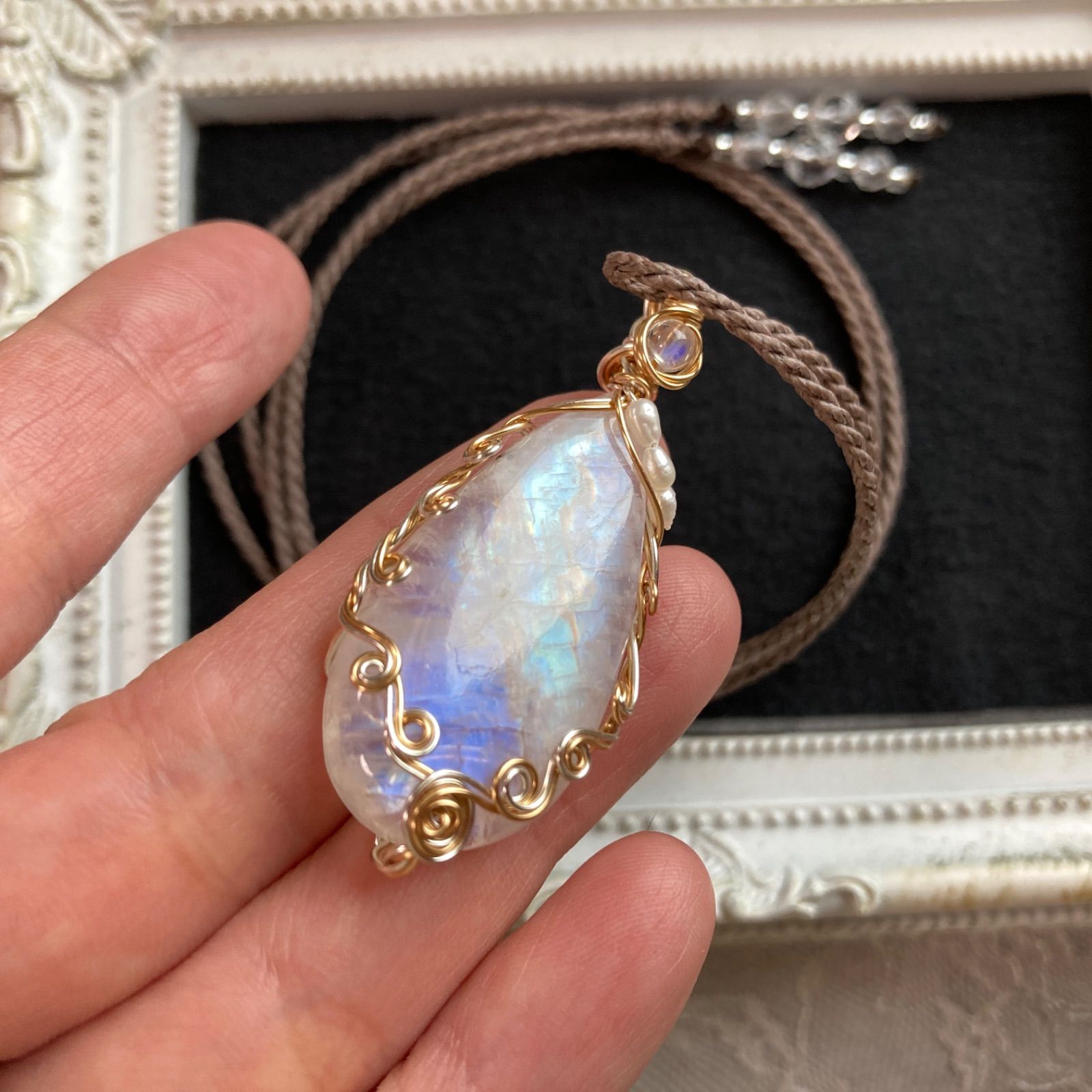 専用ページ☆天然石オレンジガーネット&レインボームーンストーン