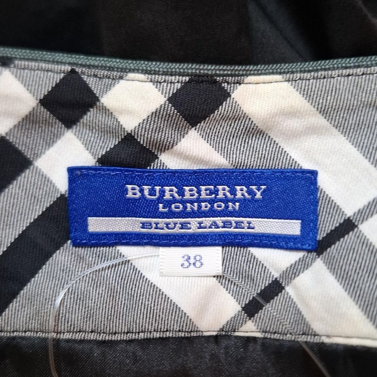 自由な船積みは、今買う。 Burberry Blue Label バーバリーブルーレーベル スカート サイズ38 M レディース - 黒 ひざ丈 送料無料・30日間返品無料。