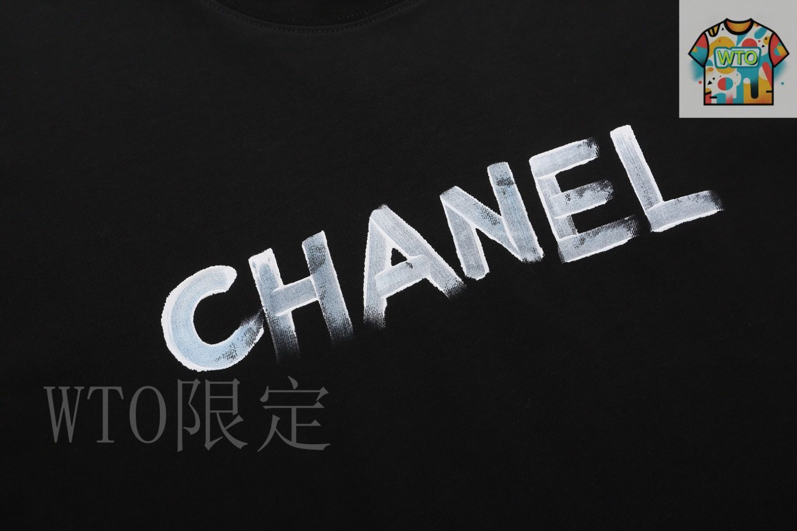 【新作25SS】CHANEL ロゴTシャツ 今日特価】Chanel シャネル 25ss 衿部ダブル C プレスロゴ T
