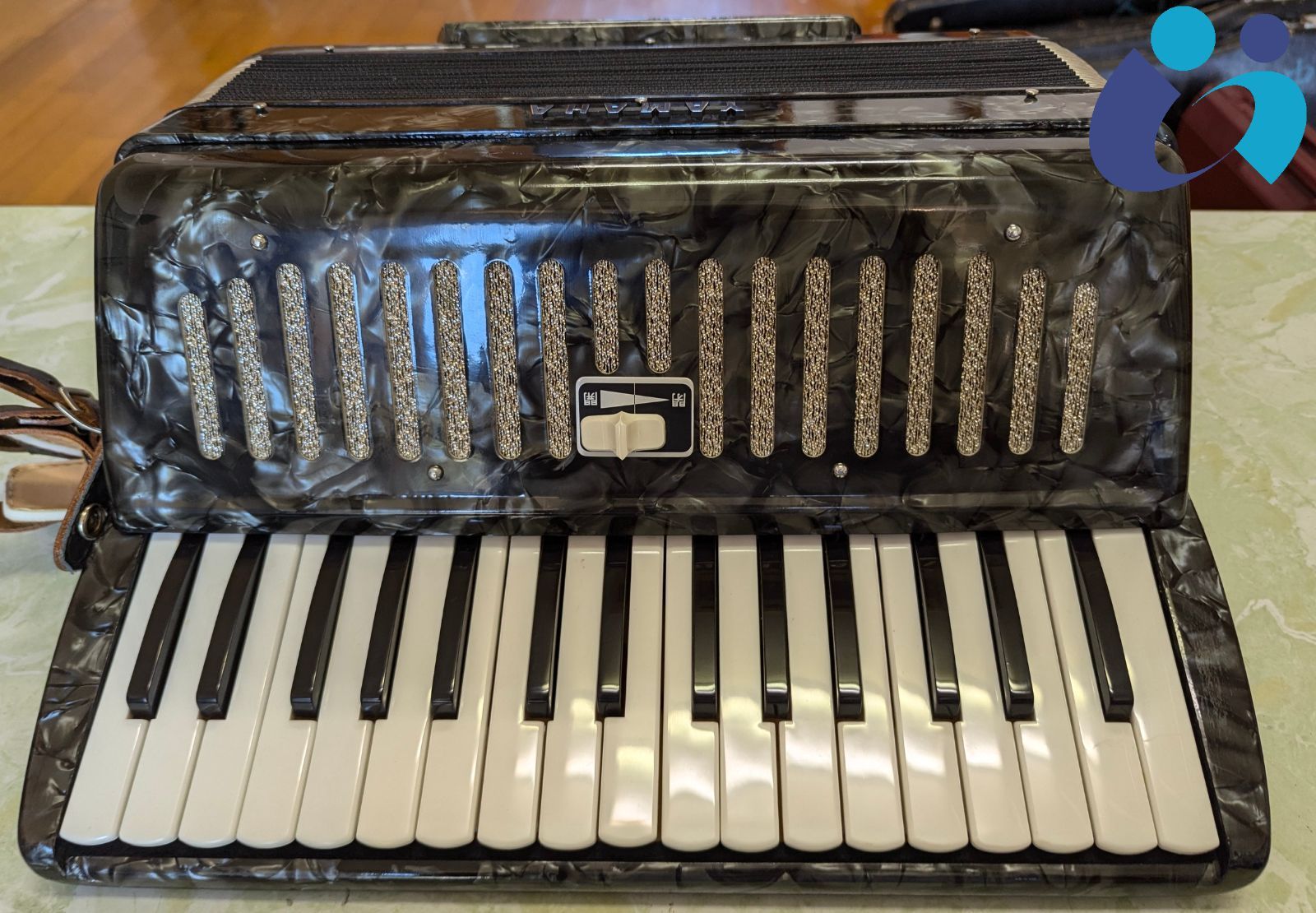 ＹＡＭＡＨＡ　アコーディオン　Ｂ－３２Ｂ（ケースなし）