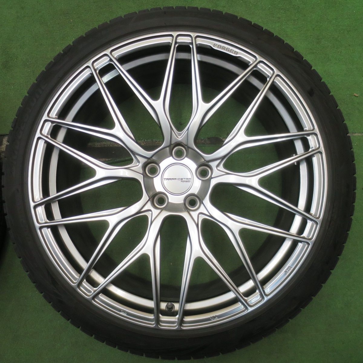 バリ溝 23年 キレイ 9.5分 TRAFFICSTAR FORGED 225 45R21 スタッドレス ブリヂストン ブリザック VRX3 トラフィックスター 鍛造 21インチ PCD114.3 5H 5100203NJス