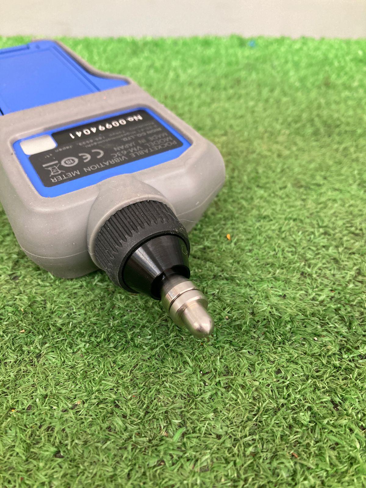 中古品】【0921】RION(リオン) ポケッタブル振動計(RIOVIBRO) VM-63C 