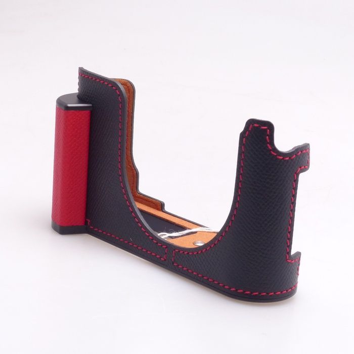 Leica Q 3用ケース