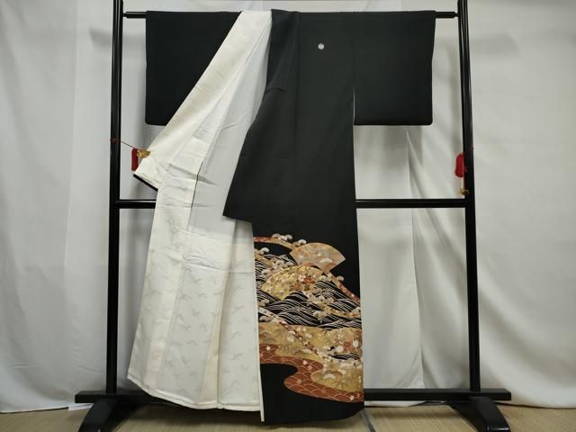 平和屋着物□豪華黒留袖 駒刺繍 地紙重ね流水松文 金彩 正絹 逸品