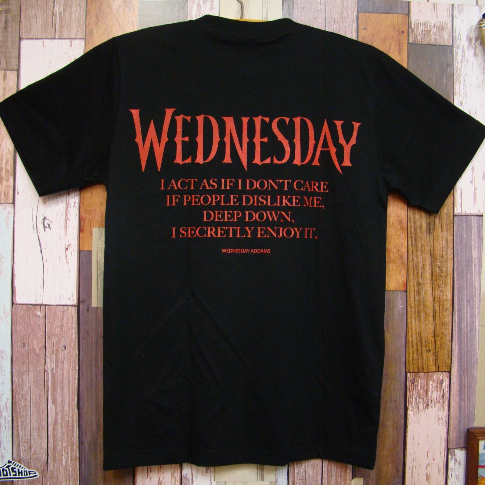 黒☆新品アダムスファミリー【Wednesday】ウェンズデーTシャツ