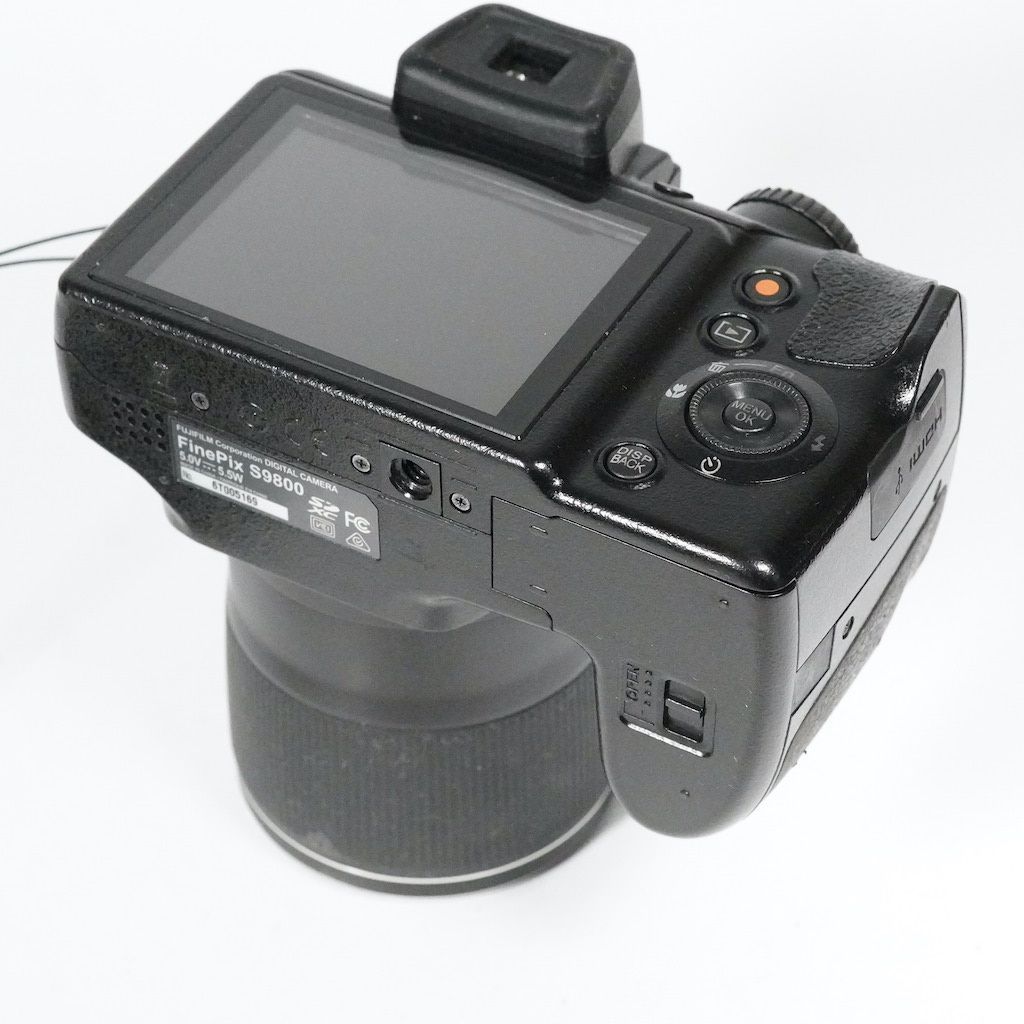 FUJIFILM