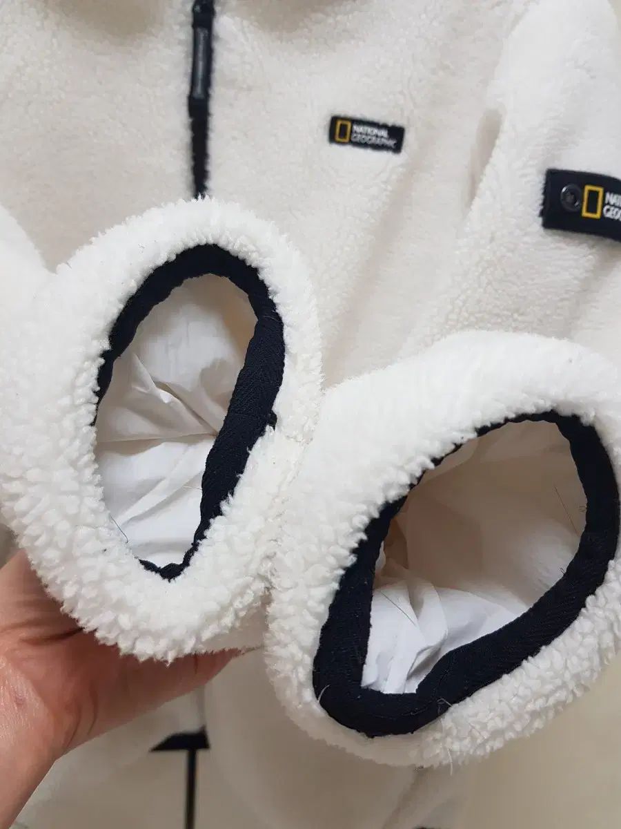 ジップアップパーカー