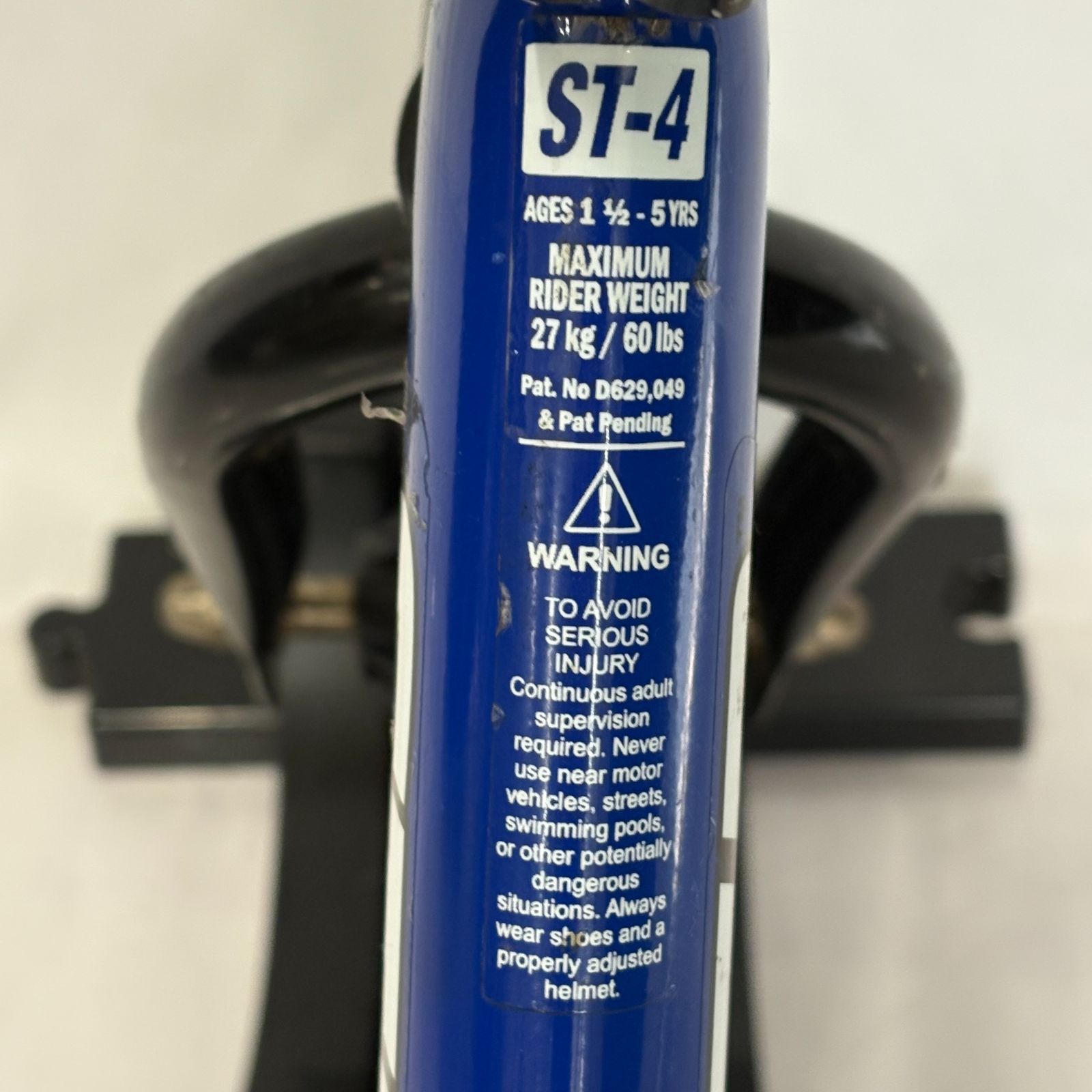 人気カラー】 STRIDER ストライダーST-4 12インチ ブルー 青