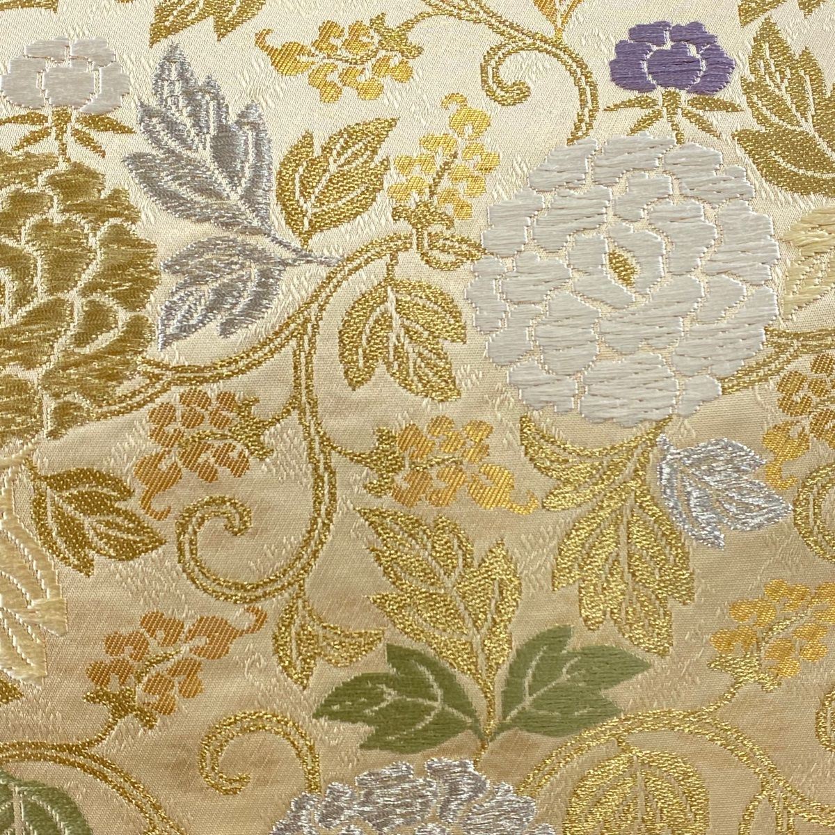 連休Sale! 夏物 正絹唐織 六通柄袋帯 刺繍のような四季の草花 金銀糸 美品 連休Sale! 夏物 正絹唐織 六通柄袋帯 刺繍のような四季の草花 金