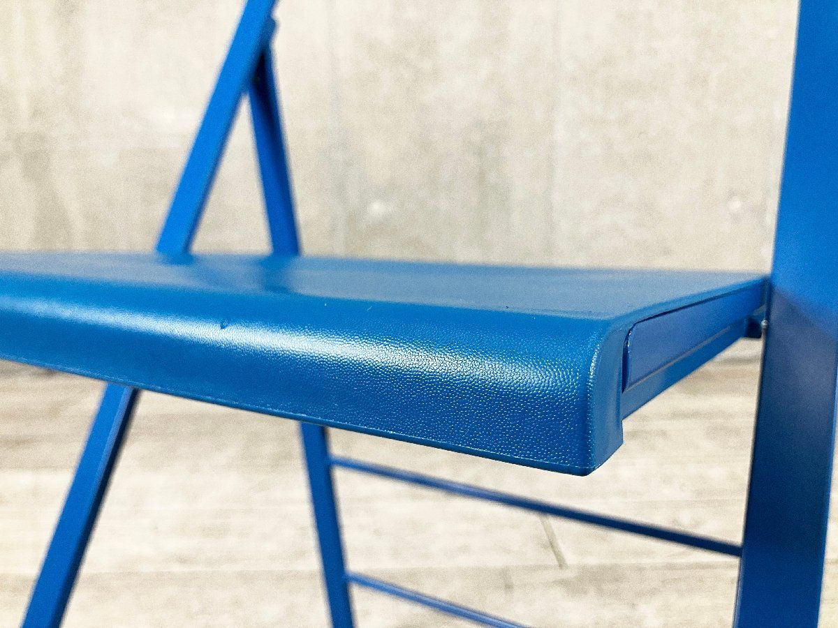 365日間返品無料！ arrmet アーメット Pocket ポケットチェア フォールディングチェア 折り畳みチェア ブルー 欲しいモノを一括サーチ。