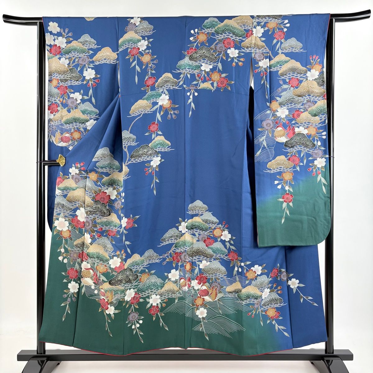 振袖 身長155-170cm 鮮やか青 正絹　古典 振袖 身長155-170cm 鮮やか青 正絹 古典
