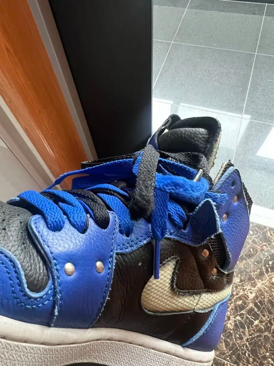 NIKE ナイキ