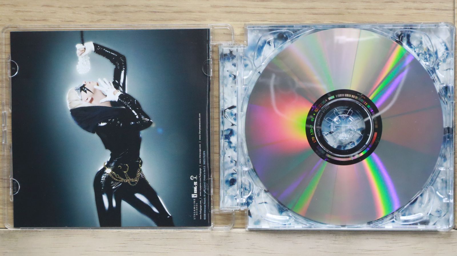 レディー・ガガ、他洋楽DVD&少女時代、KARA、BEAST DVD19枚セット 中古CD☆レディー・ガガ/レディー・ガガ□ The Fame