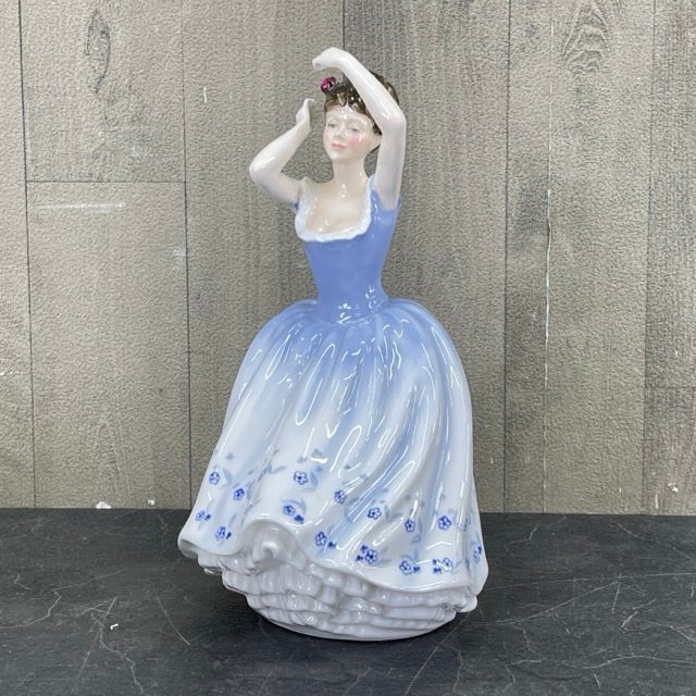 Royal Doulton ロイヤル ドルトン フィギュリン HN2742 SHEILA イングランド 破損あり / 57238