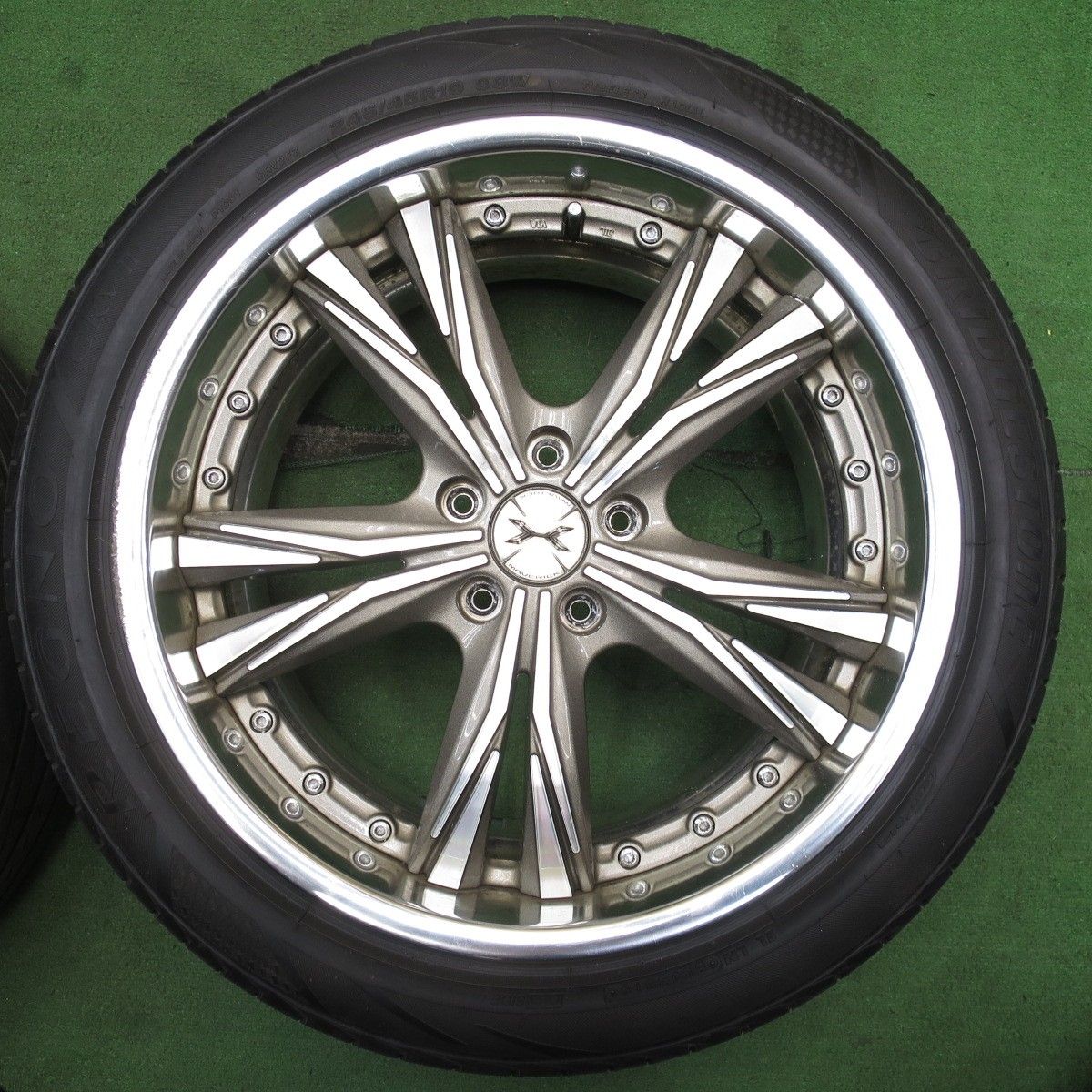 4本価格！21年☆245/45R19 ブリヂストン レグノ GRV2 MAVERICK MV-605S 