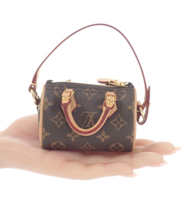 VUITTON ビジューサック