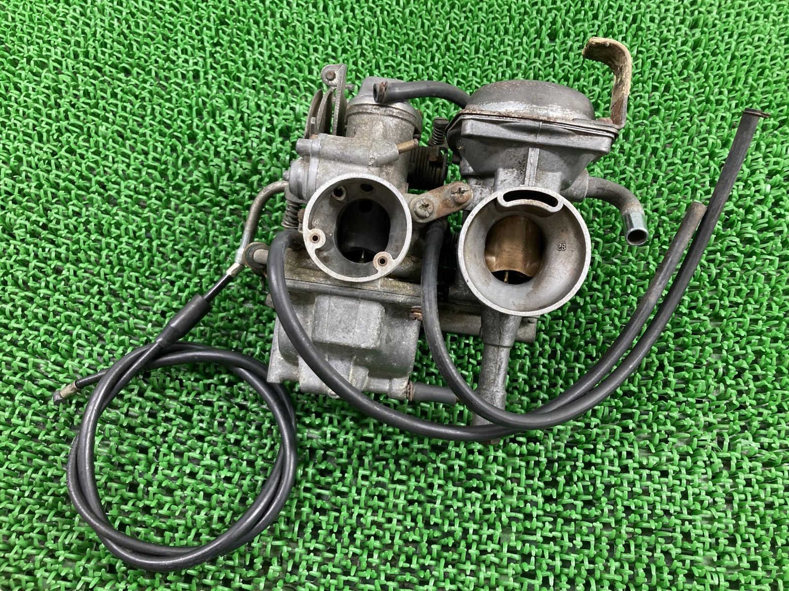 SRX400 キャブレター ヤマハ 純正 中古 バイク 部品 1JL SRX-4 YDSL 修復素材に 割れ欠け無し 車検 Genuine