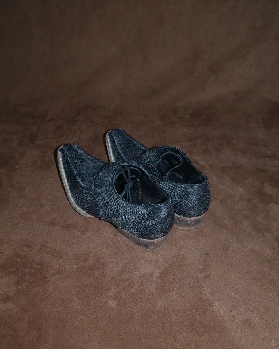 フープディドゥ パイソン柄 スティッチ シューズ WWW_MORNINGWALKER_COM