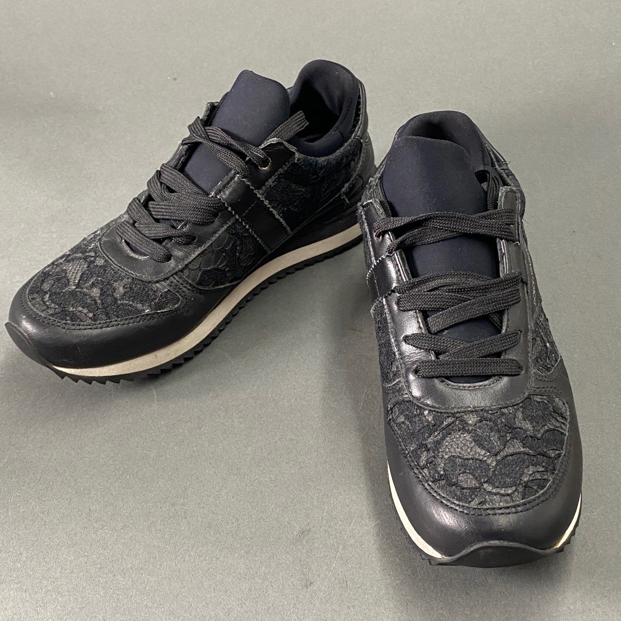 【関税込/国内発】ドルガバ レース仕立てのエレガントスニーカー 3L21 DOLCE＆GABBANA ドルチェアンドガッバーナ レース