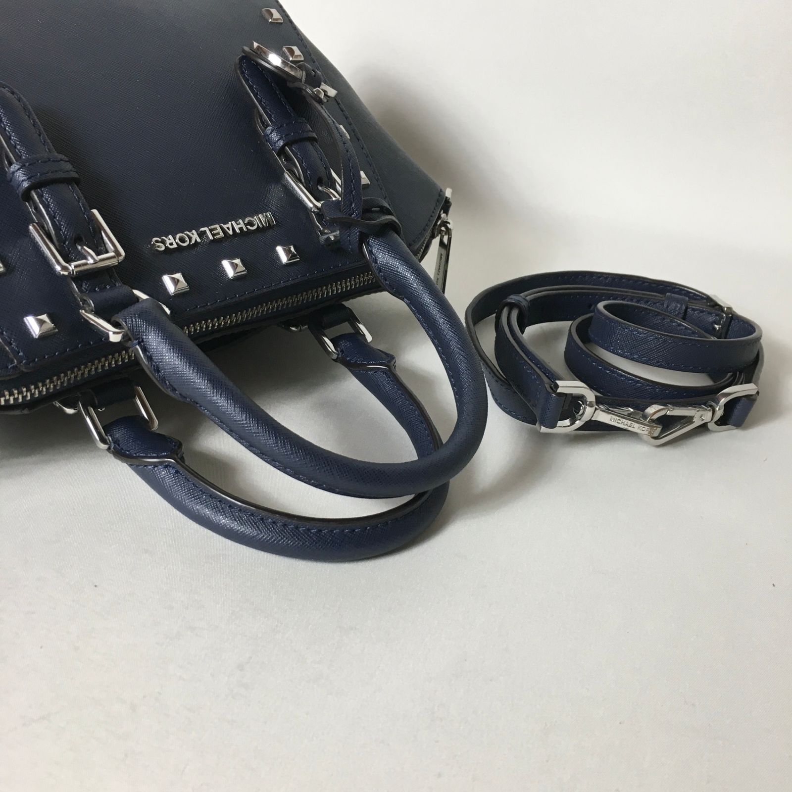 2508-249｜美品｜マイケルコース 2WAYバッグ ネイビー スタッズ