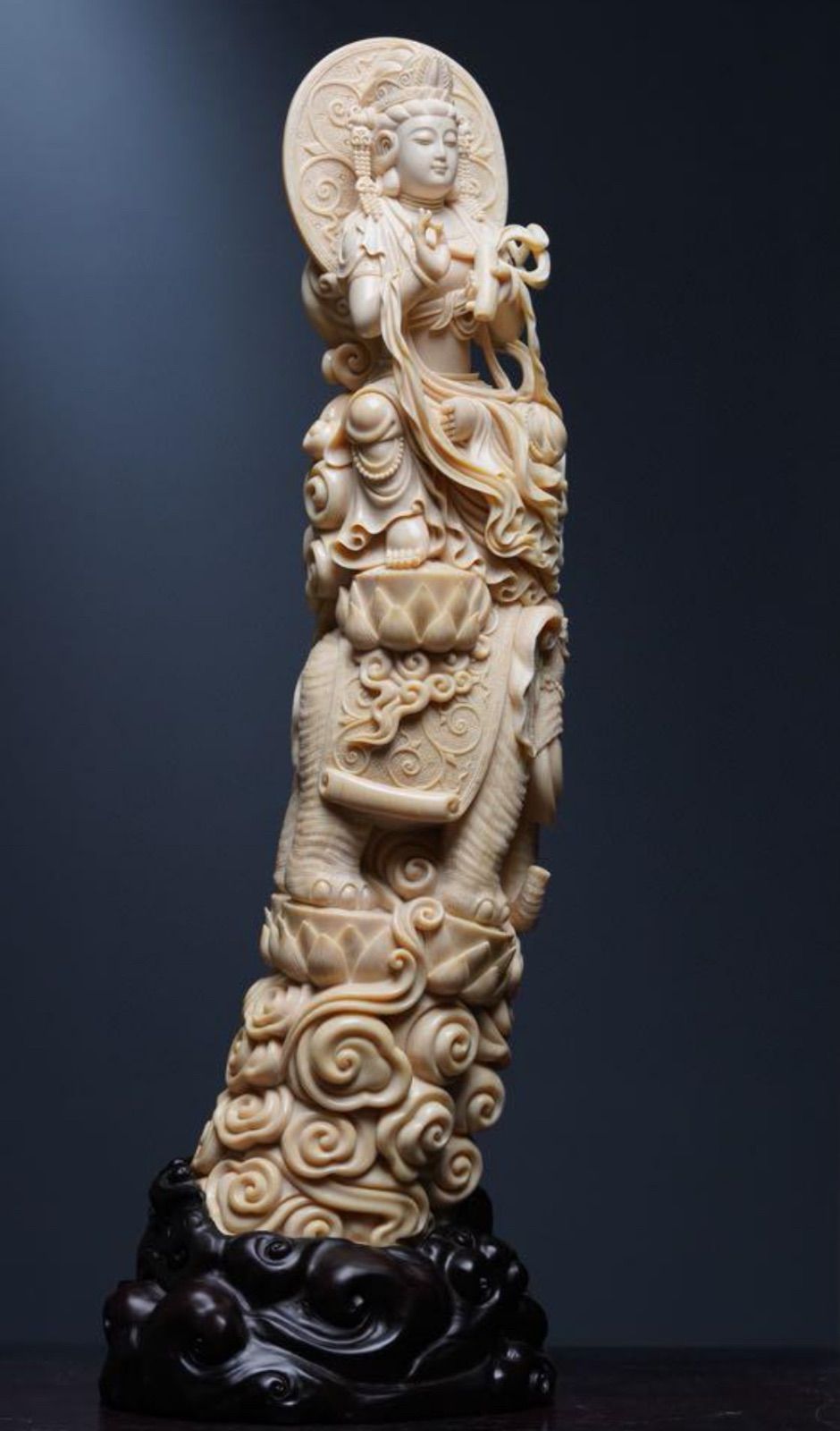 天然マンモス牙美しい手作り彫刻普賢菩薩 置物