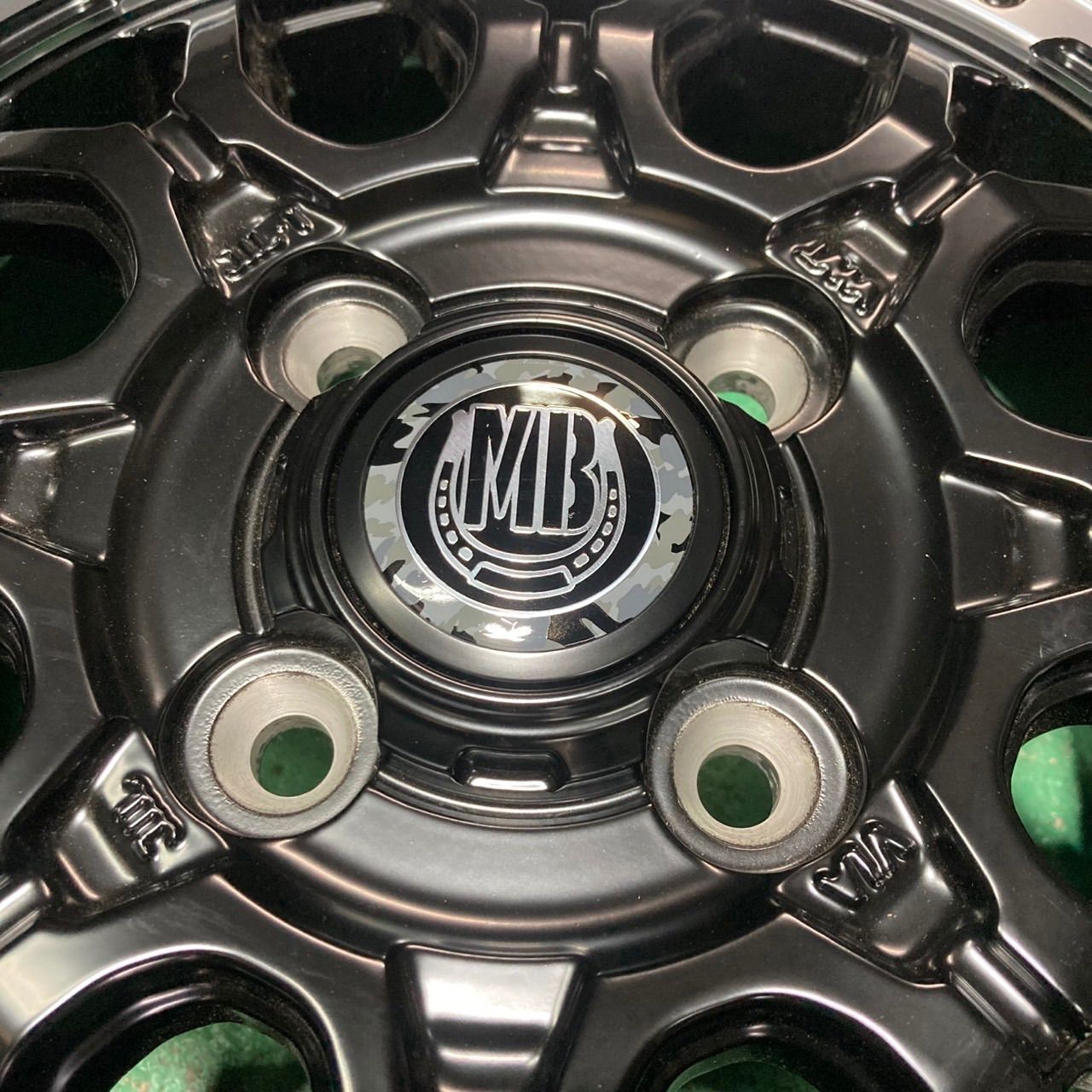 軽トラ 軽バン マッドバーン 12インチ 4j 42 PCD100 ヨコハマ G003 145 80R12 80 78N マッドタイヤ バリ山