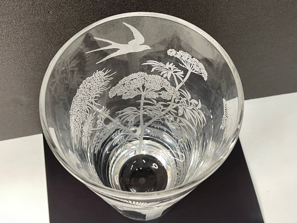 送料無料。 ●バカラ Baccarat クリスタルガラス フラワーベース 花瓶 花器 花鳥画 高さ30cm エッチング 彫刻 ヴィンテージ 他370 多彩な品揃え。