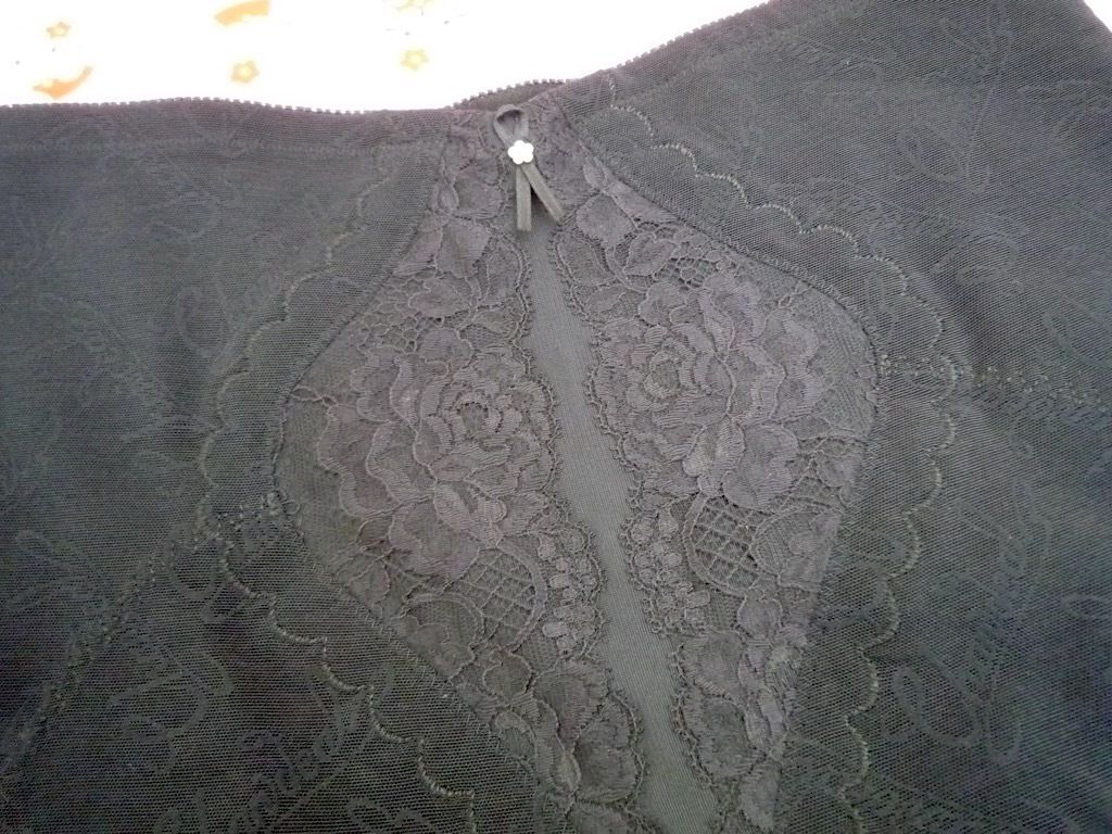 定価28600円 最 補正下着 シャンデール シャルム ロング ガードル サイズ82 ブラック 立体成形 メッシュテープ ヒップUP _MF2