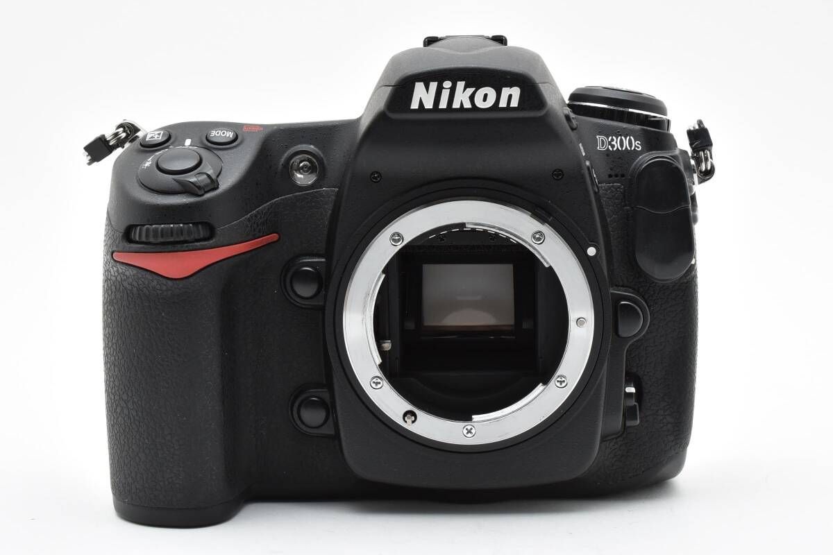 超美品　一眼　Nikon D7100 Wi-Fi転送アダプター付　スマホ転送可能 超美品 Nikon D7100 Wi-Fi転送アダプター付き スマホ転送可能