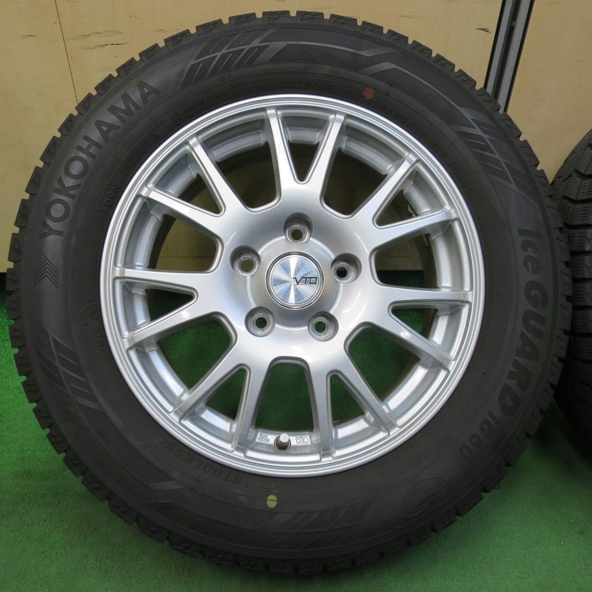 スタッドレス　ice GUARD iG60 アルミホイール　セット スタッドレスタイヤ ヨコハマアイスガードiG60 アルミホイール4本