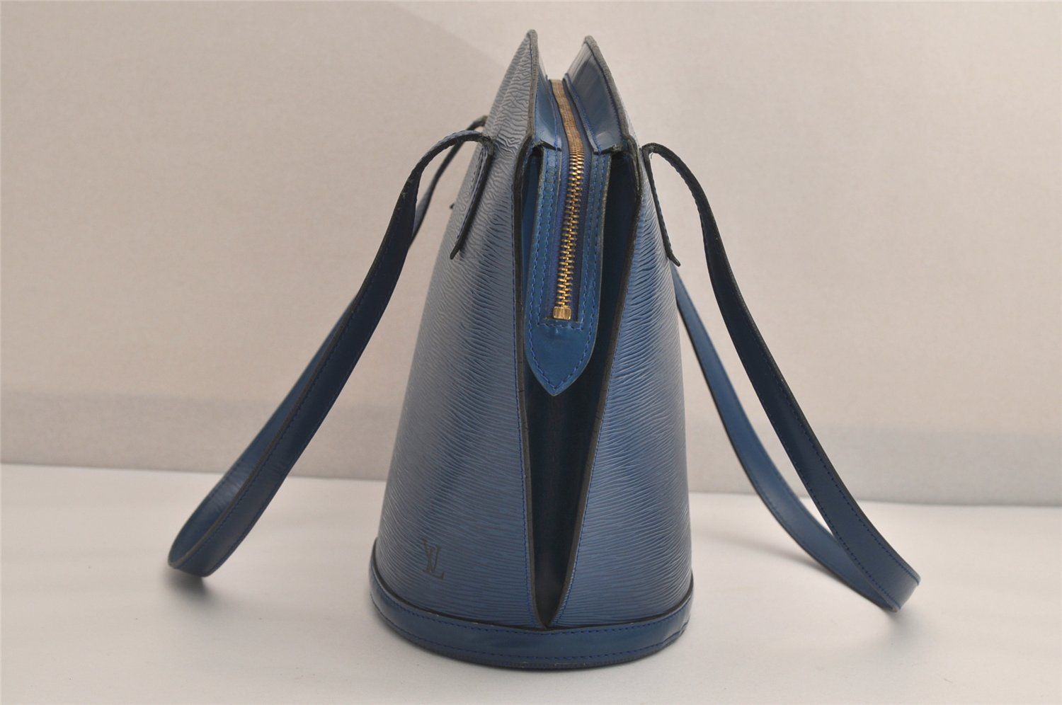 LOUIS VUITTON ルイヴィトン エピ サンジャック ショッピング  