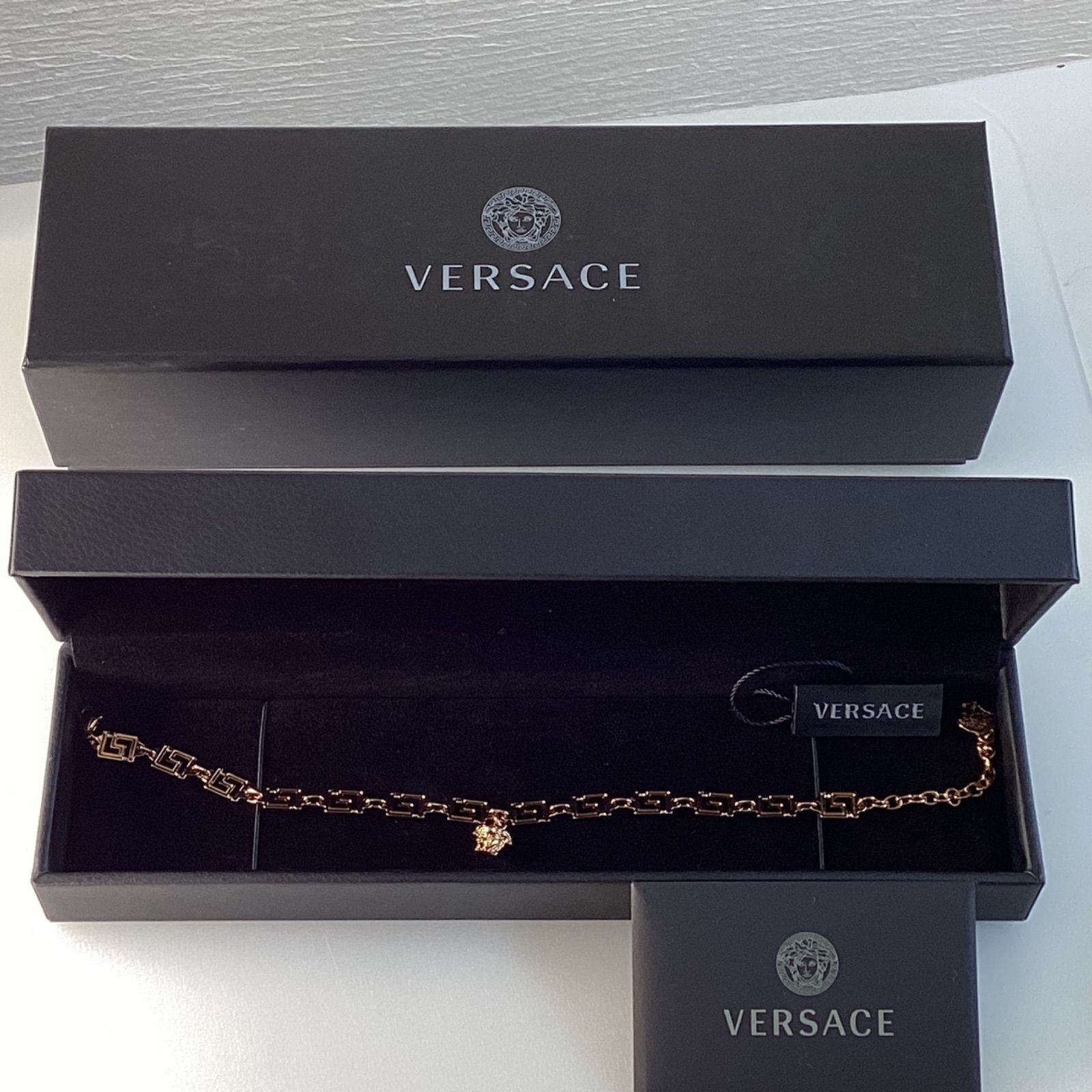 ヴェルサーチェ Versace グレカ ブレスレット ゴールド 男女兼用