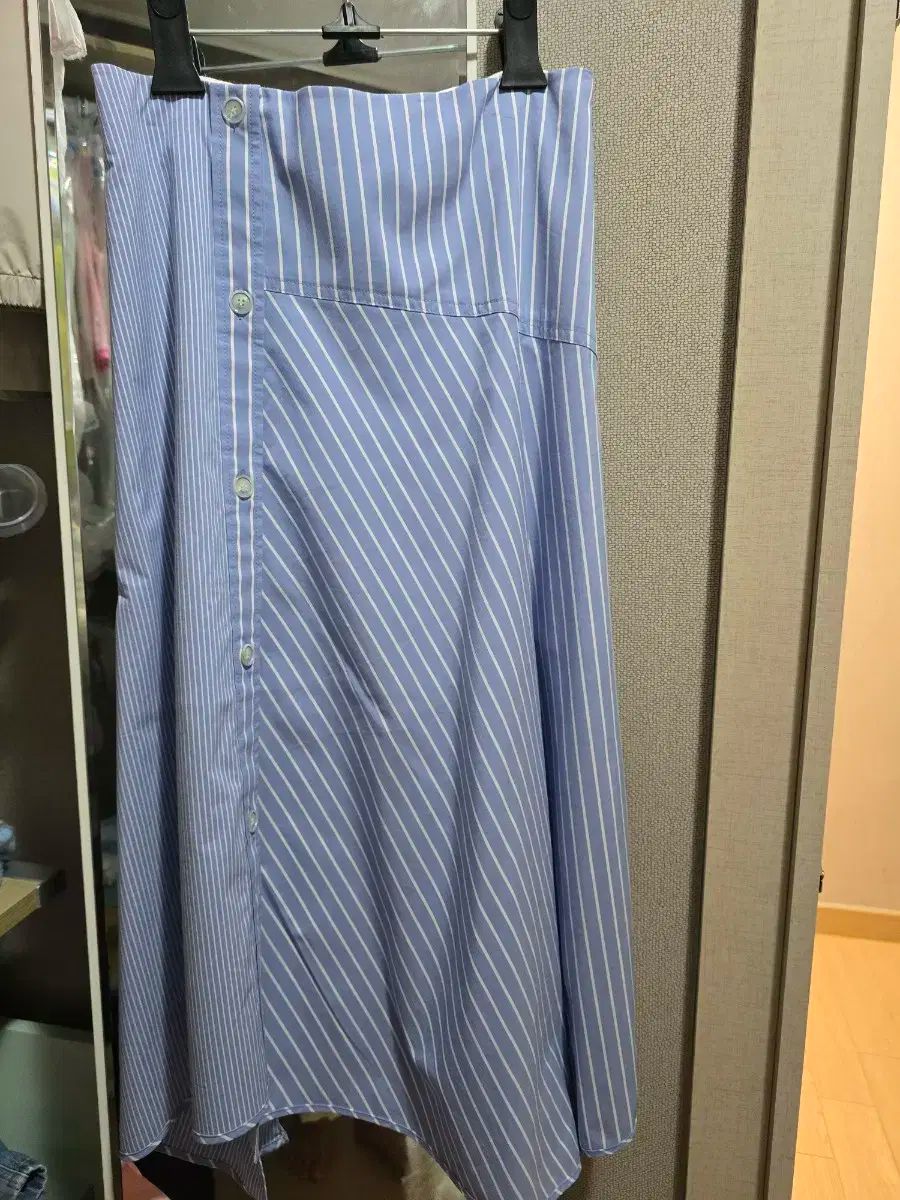 DEWL ロング丈スカート