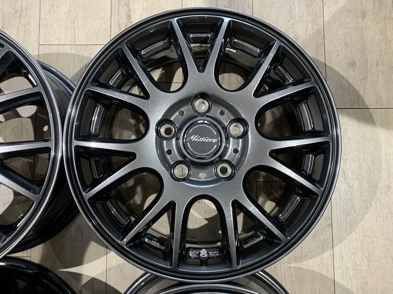 2306011】DUNLOP Mistiere RB14 15インチ 6J +53 PCD114.3 5H ノア