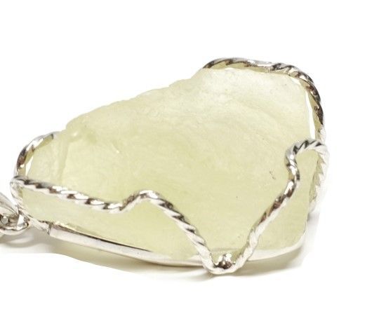 mm リビアングラス原石