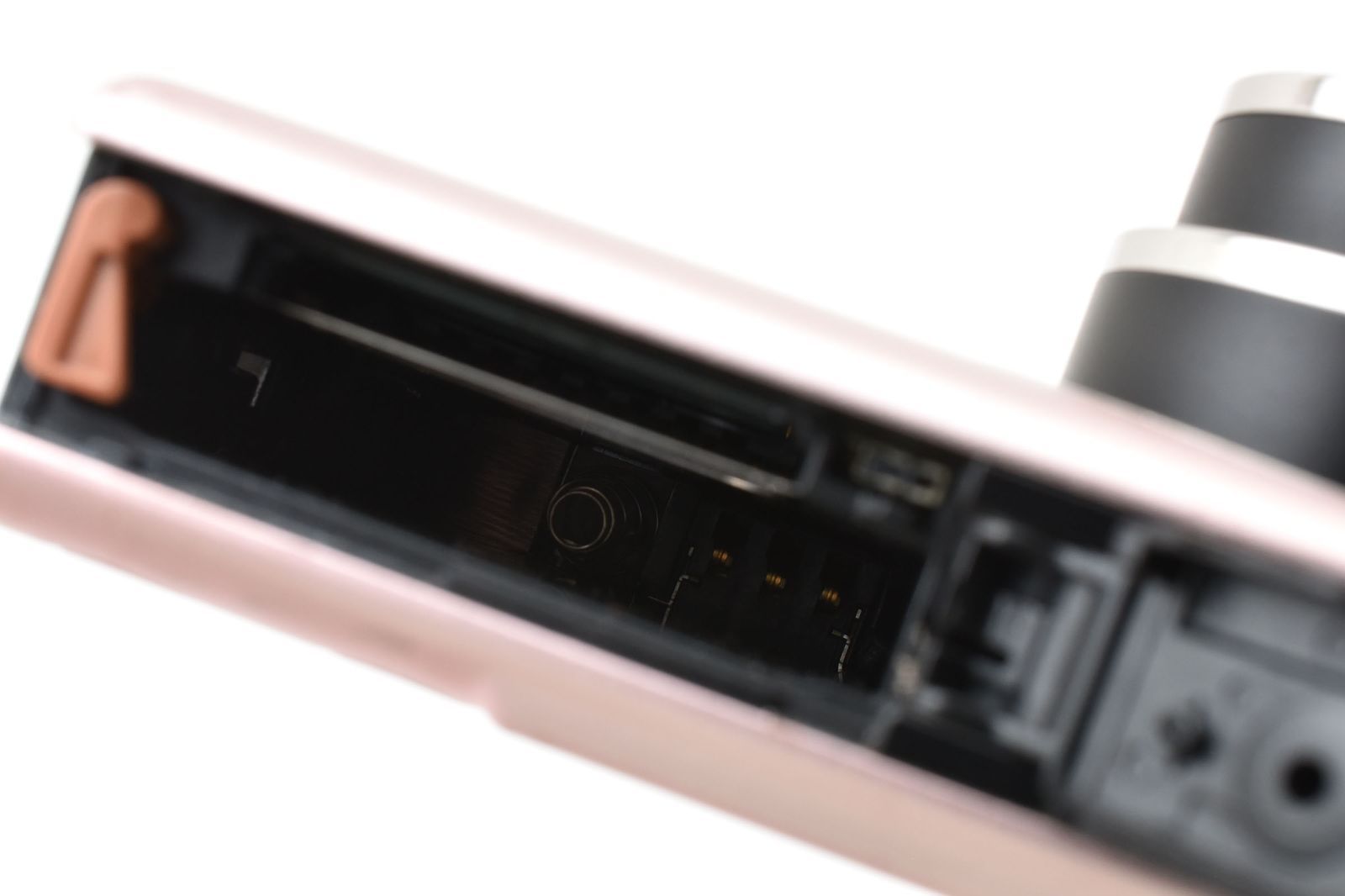 CANON IXY 20 IS デジタルカメラ　ジャンク ☆ジャンク☆ Canon IXY DIGITAL 20 IS キヤノン コンパクトデジタル