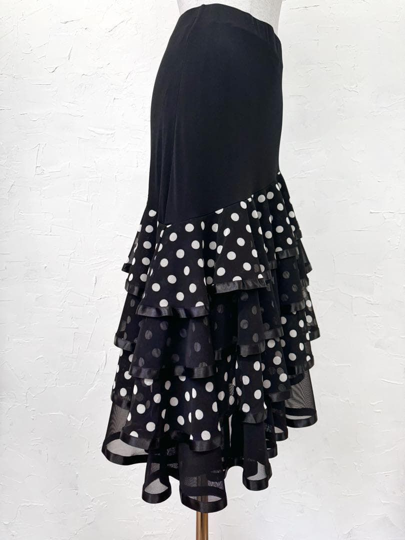 水玉】新品 段々フリル 裾サテンテープ ラテンスカート黒白m210