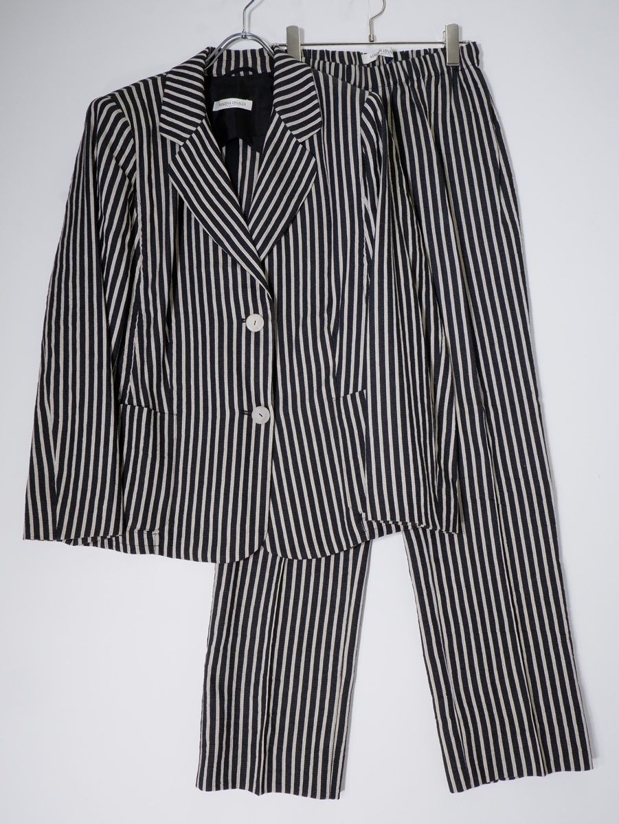 【未使用級✨】マリナリナルディ スーツ セットアップ 黒 ストライプ 23 未使用級✨】マリナリナルディ スーツ セットアップ 黒 ストライプ 23