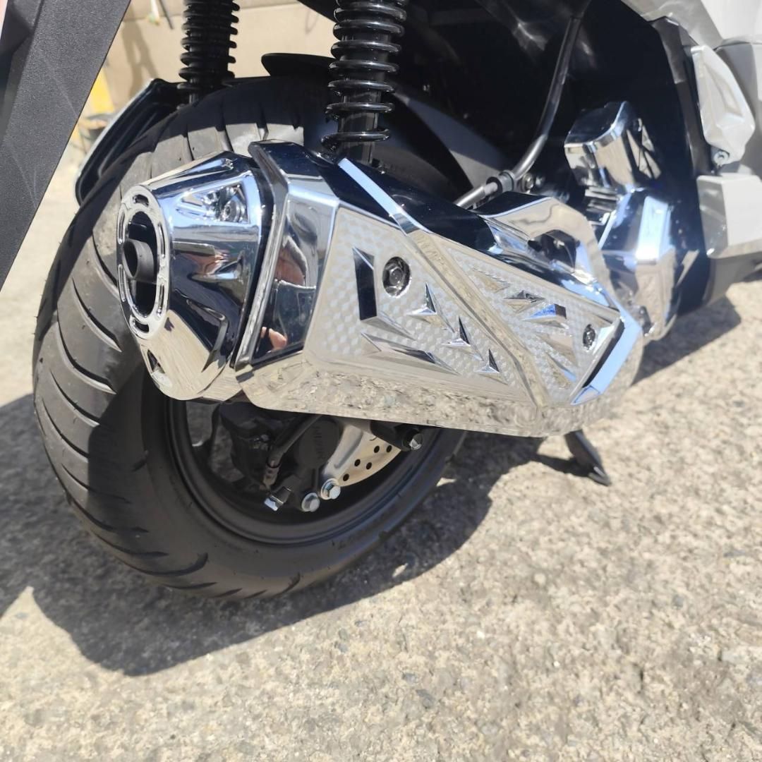 新型PCX(JK05/KF47)NEMOマフラーエンドキャップカーボン色❗️❗️ ホンダ PCX(JK05) PCX160(KF47) カーボン マフラーエンド カバー