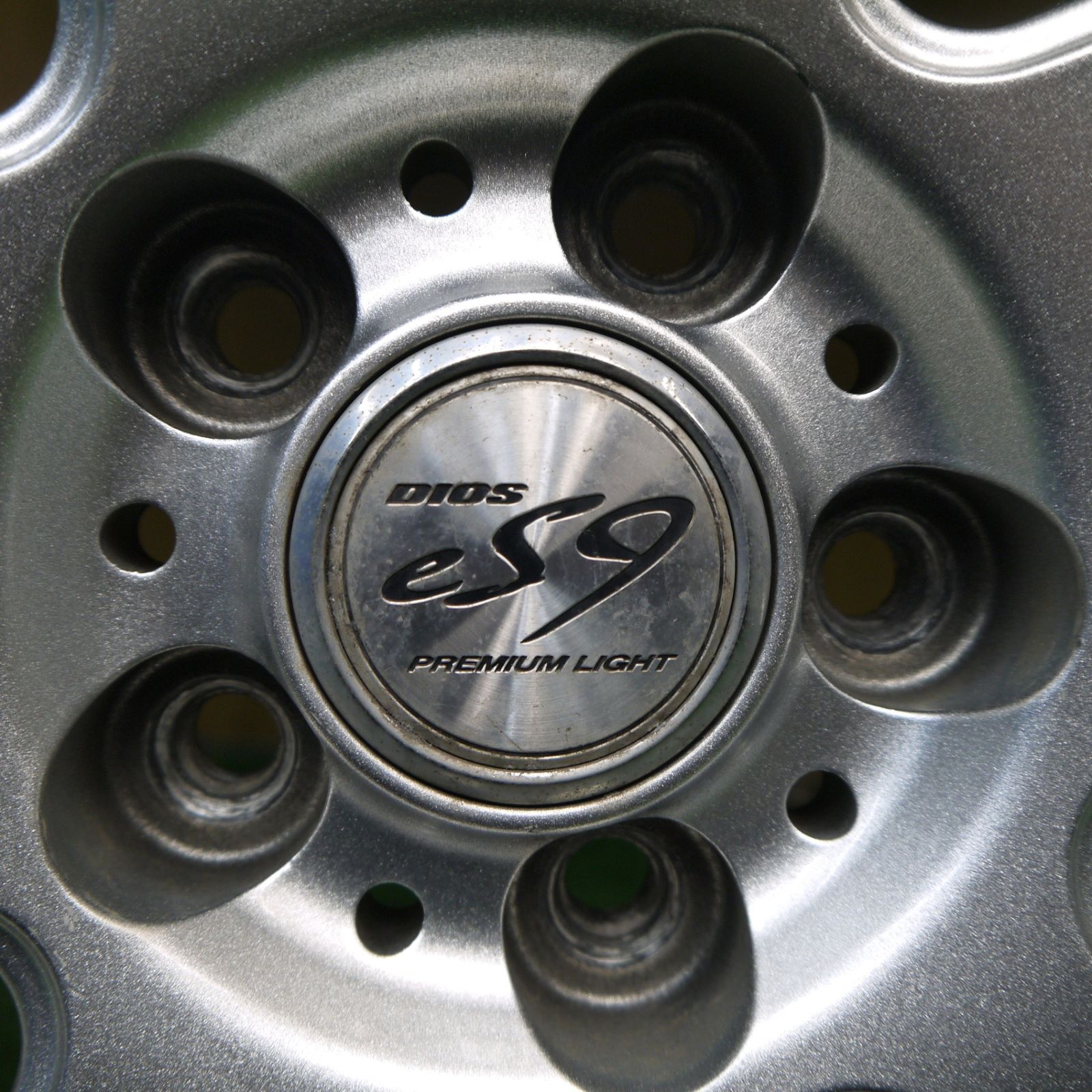 スタッドレス