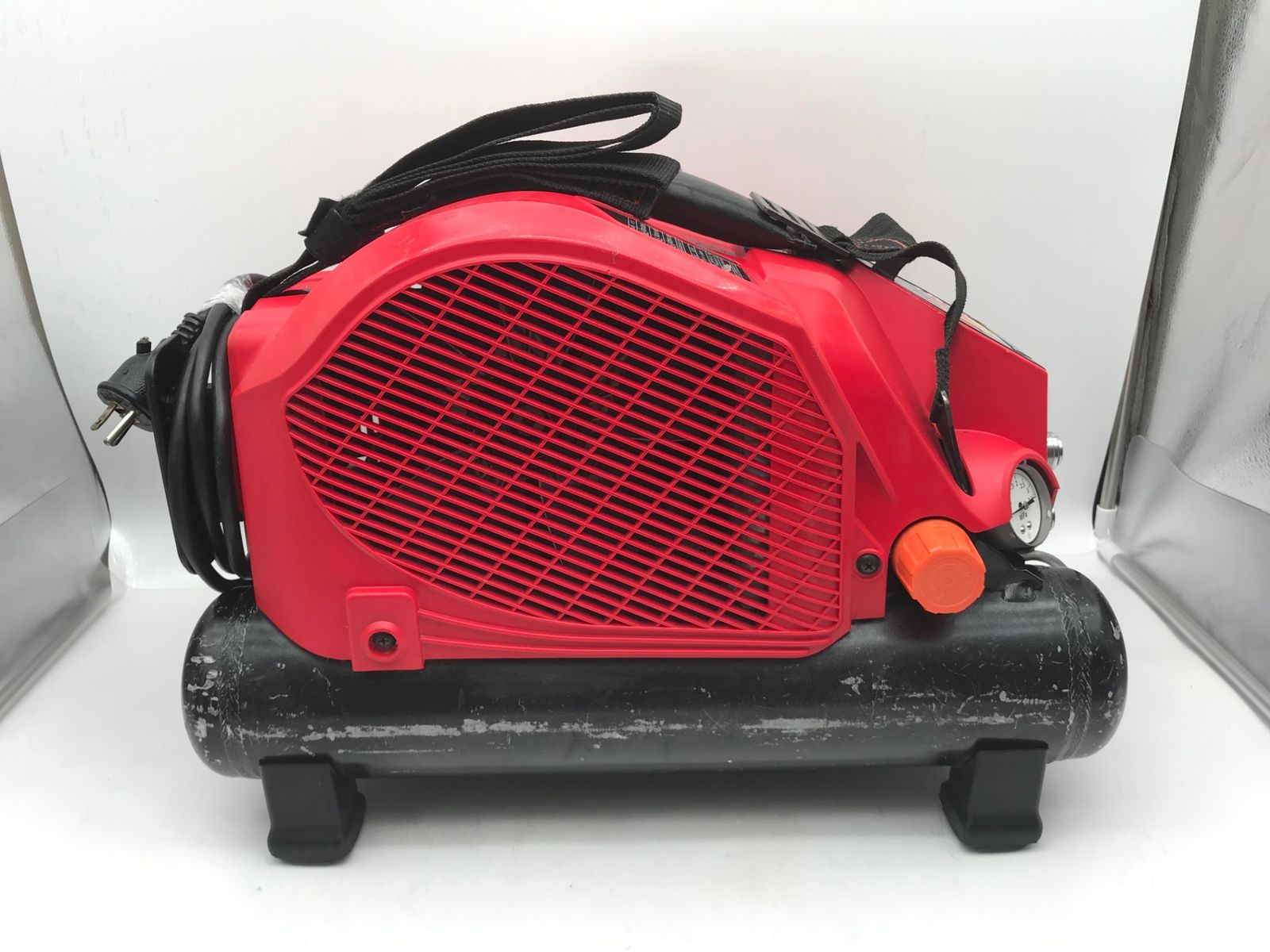 品 MAX マックス 高圧エアコンプレッサー8L AK-HL1110E IT6GJCTUKS21 エコツール小牧ｲﾝﾀｰ店 M02