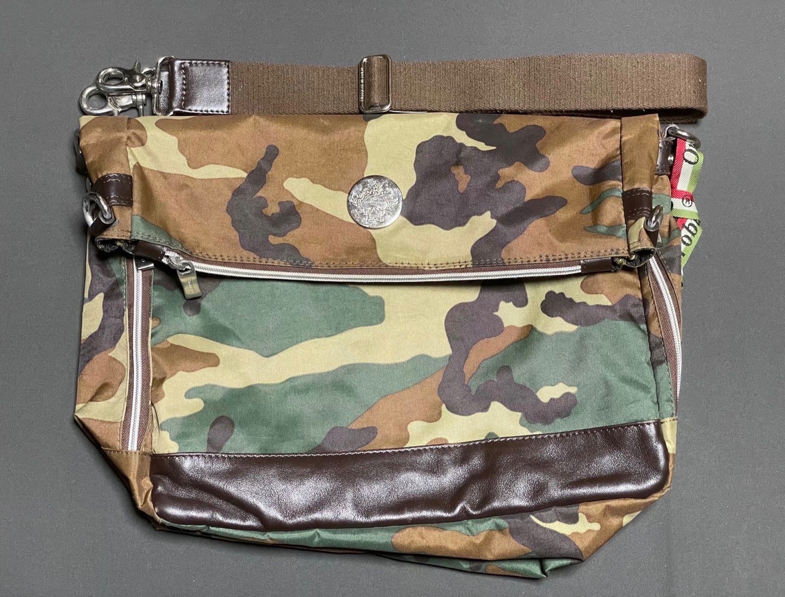 MADE IN ITALY製 orobianco レザーナイロンメッセンジャーバック 迷彩