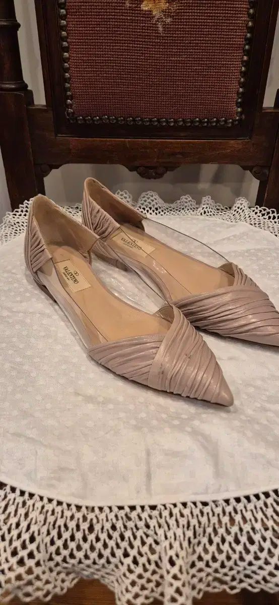 VALENTINO ヴァレンティノ 37 フラットシューズ