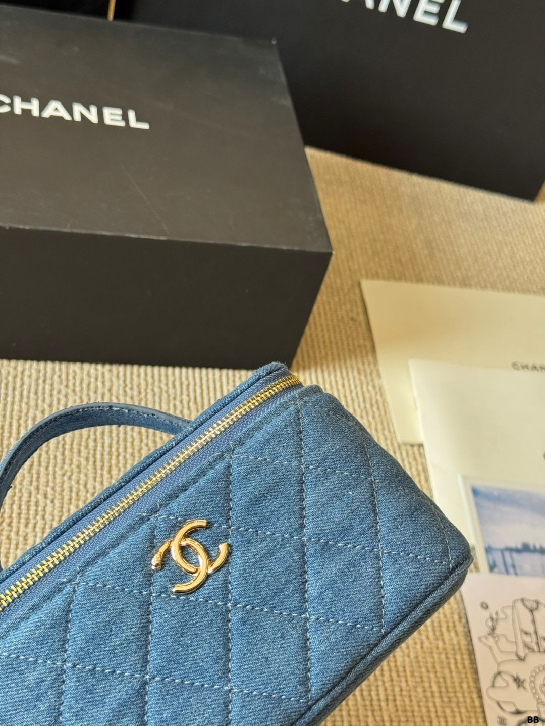 美品☆ヴィンテージ☆CHANEL☆バケツ☆バッグ☆デニム☆ 劇レア】最高級の可愛さ☆CHANEL☆デニム☆バケツバック (CHANEL