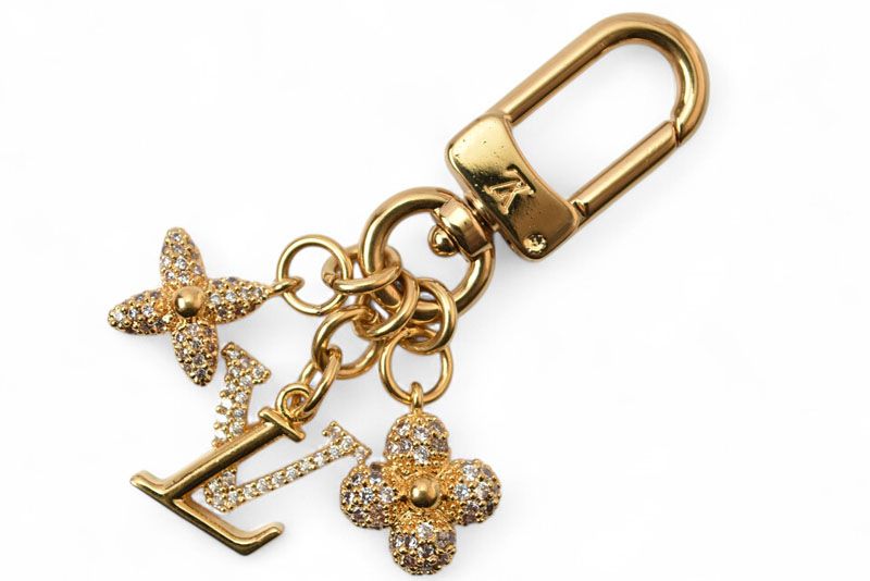 ルイヴィトン チャーム LOUIS VUITTON マイクロ チャーム LVアイ