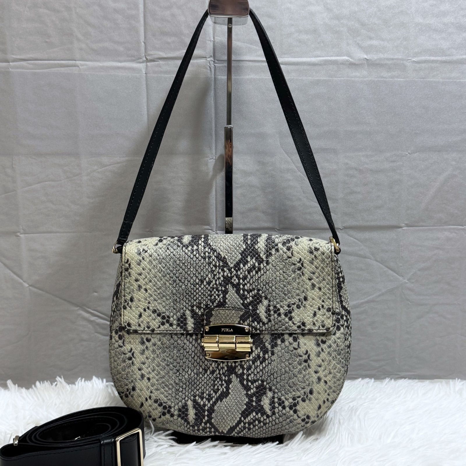 超美品！FURLA フルラ クラブ パイソン型押し 2way ショルダーバッグ 