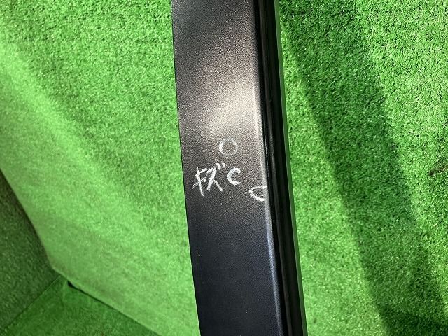 ラクティス NCP125 右フロントドア G 4WD アサヒ M2H3U 67001-52490  