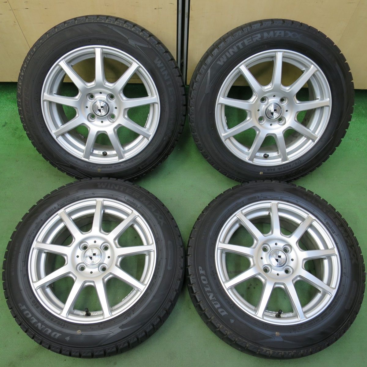 バリ溝！22年！キレイ！9.5分☆スタッドレス 175/65R15